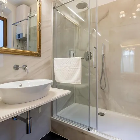 Bed & Breakfast Palace Of Dreams