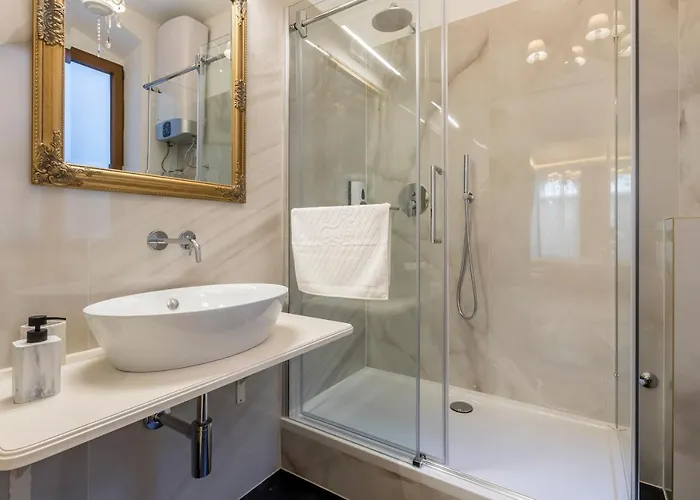 Bed & Breakfast Palace Of Dreams